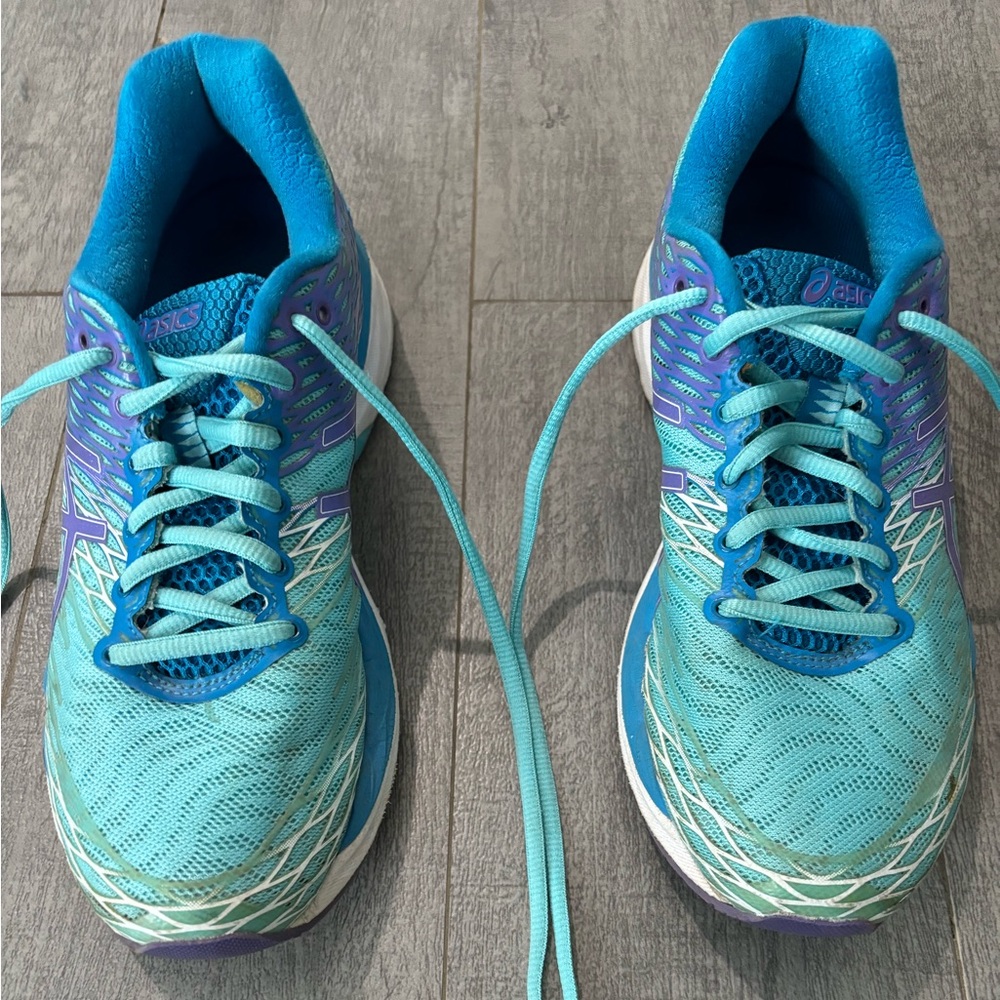 ASICS women’s sneaker